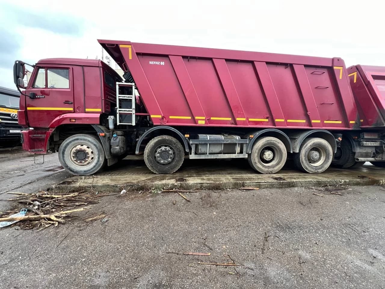 КамАЗ 65201