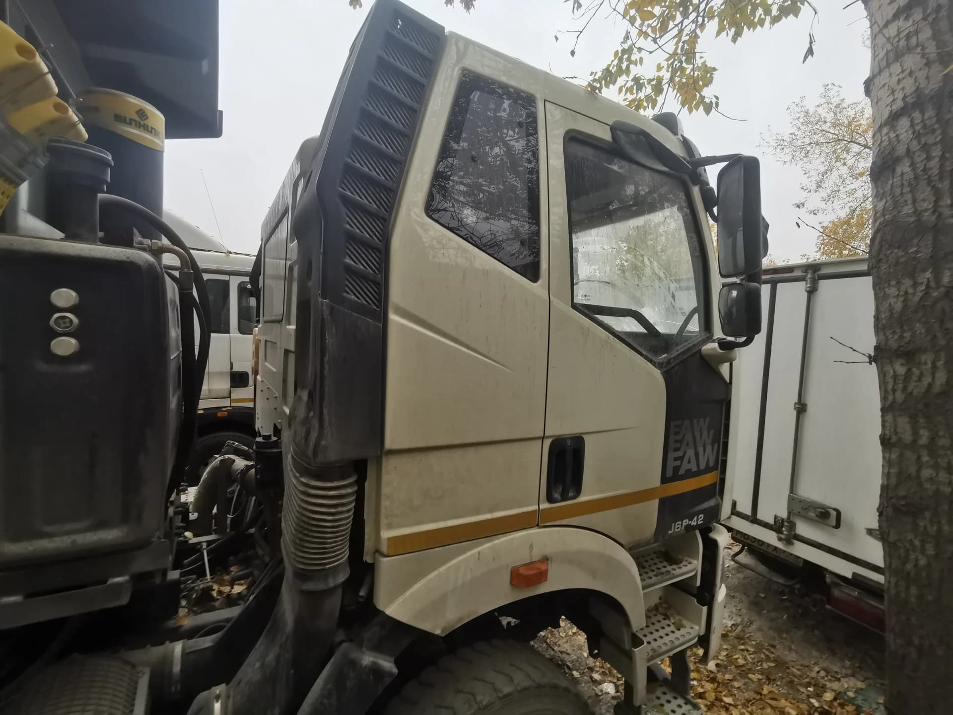 FAW J6