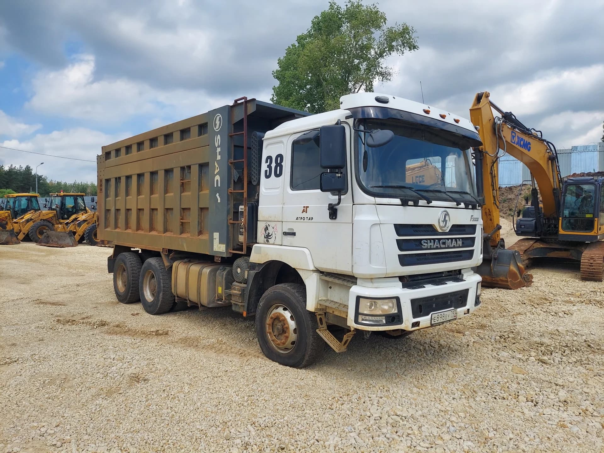 SHACMAN SX3258DT384C, 2022