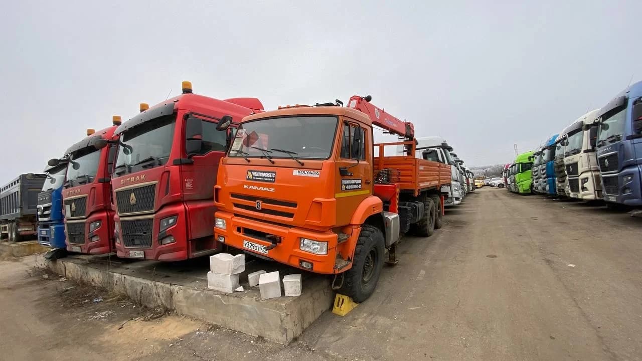 КАМАЗ 43118 (Бортовой с КМУ) 2022